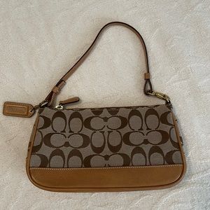 Coach signature tan demi baguette Y2K bag.